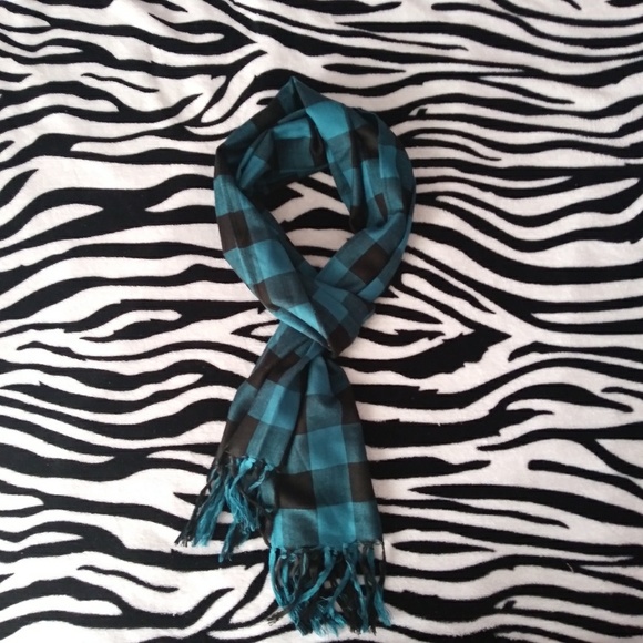 Blue/Teal and Black Plaid Scarf - Picture 5 of 5